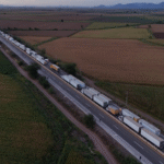 Paro nacional sacude al país: campesinos y transportistas bloquean carreteras en 13 estados