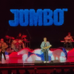 Jumbo reúne nostalgia y nuevos comienzos en concierto en Monterrey