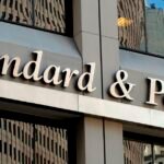 S&P cambia de estable a negativa la nota soberana de México